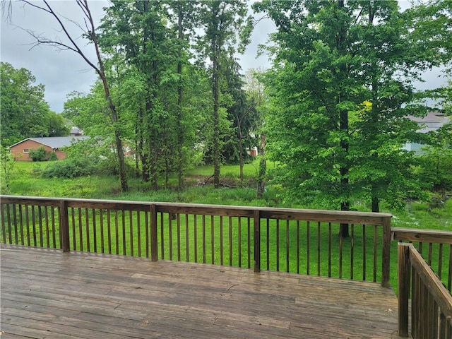 629 Euclid Ave, Grove City Boro, PA 16127 - wooden deck featuring a lawn