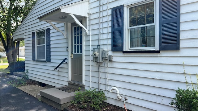 view of property entrance