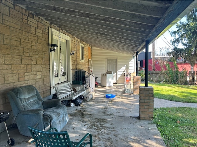 view of patio / terrace with covered porch