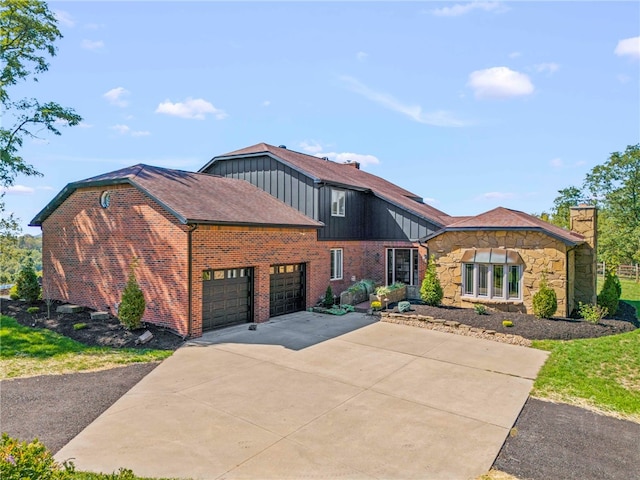 view of front of house featuring a garage