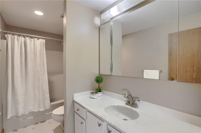 full bathroom with toilet, vanity, and shower / tub combo with curtain