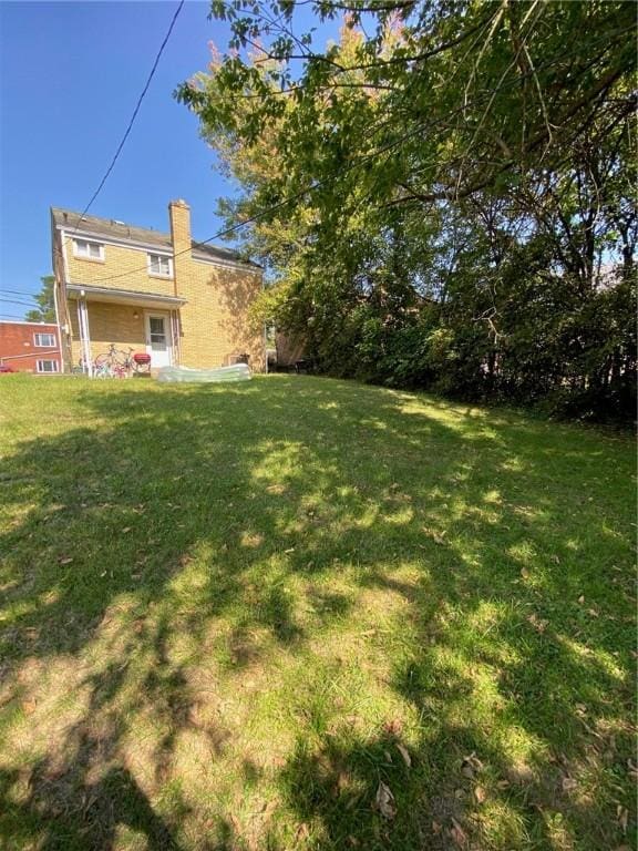 2608 Highland Ave, Mckeesport, PA 15132 - view of green lawn