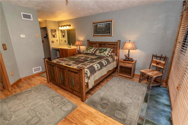 B43AB Stoneridge Dr, Seven Springs Resort, PA 15622 - bedroom with wood finished floors and baseboards
