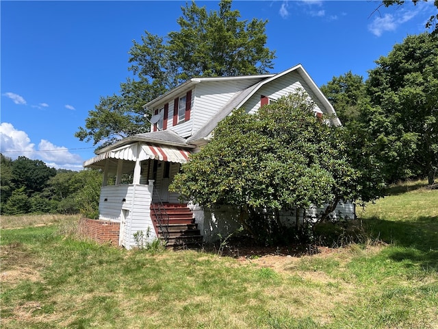 view of home's exterior