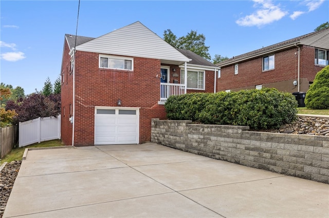 view of front of property featuring a garage