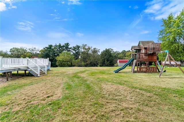 view of yard featuring a playground