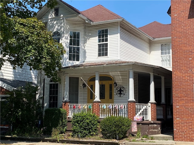 view of front facade featuring covered porch