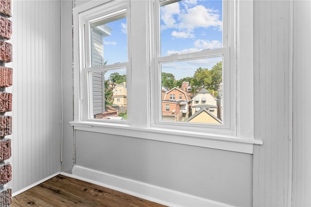 room details featuring hardwood / wood-style floors