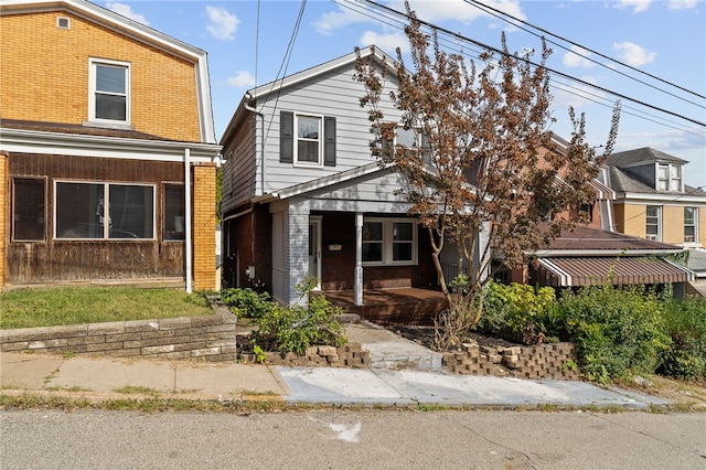 view of front of house featuring a porch