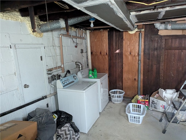 basement featuring washing machine and dryer