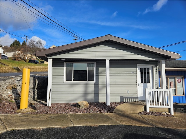 101 Main, St, PA 16050 - view of front facade with a porch