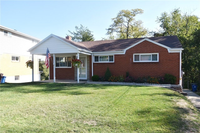 view of front of property with a front lawn