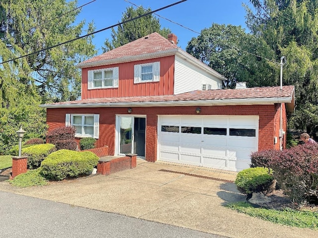 view of front of house with a garage