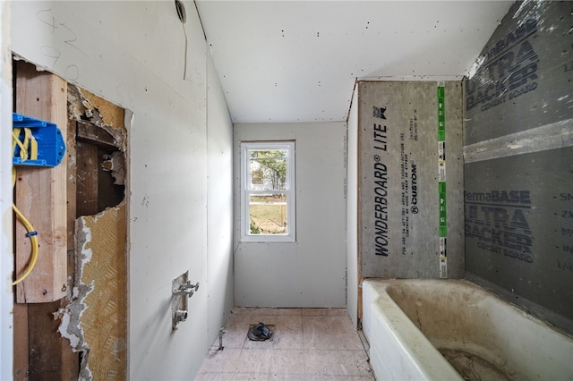 bathroom featuring a bathing tub