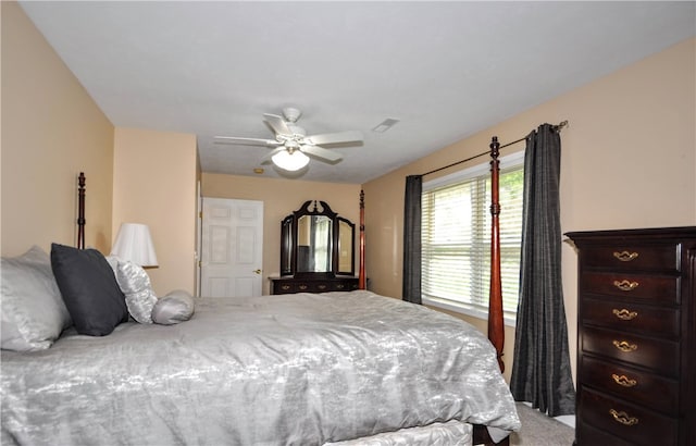 bedroom featuring carpet floors and ceiling fan