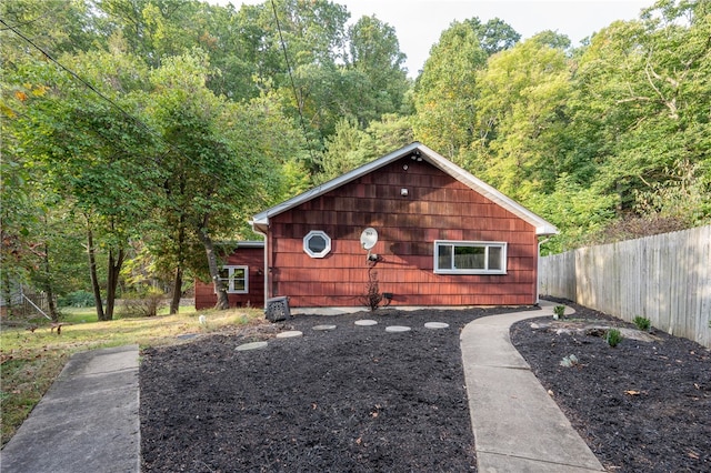 view of front of property