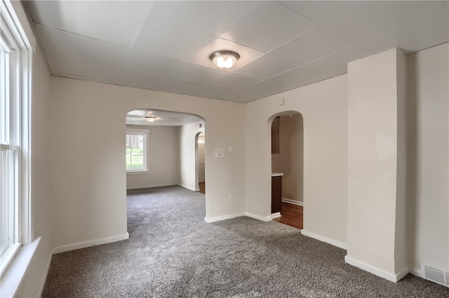 view of carpeted spare room