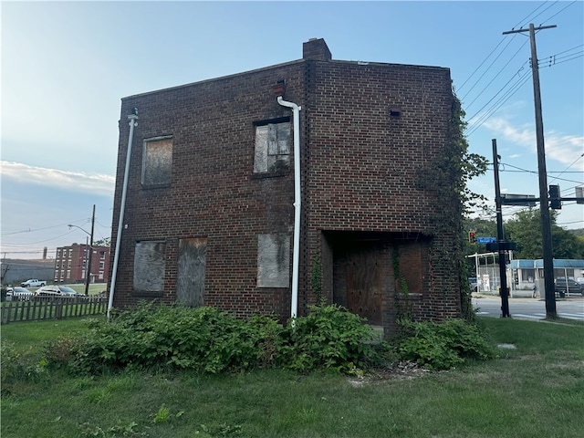 view of side of property