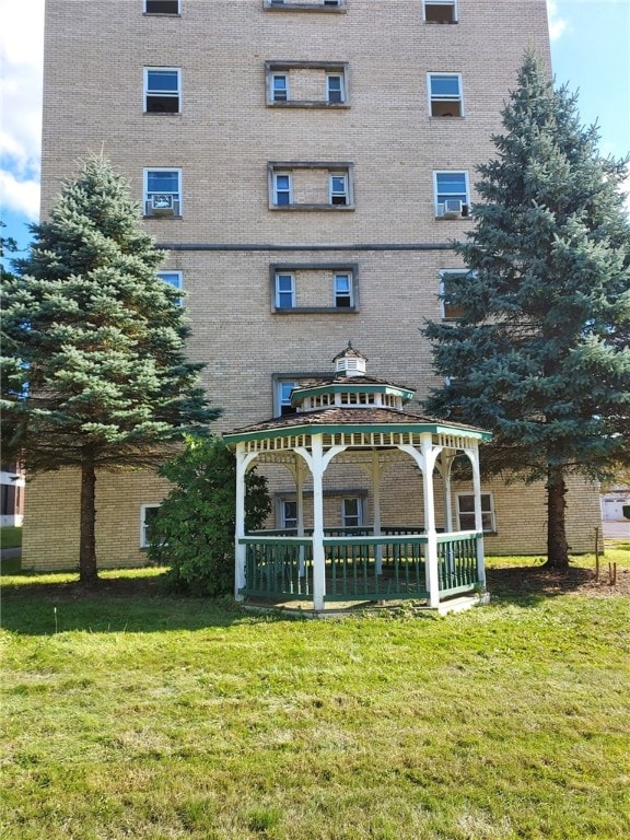 632 E State St, Sharon, PA 16146 - view of property