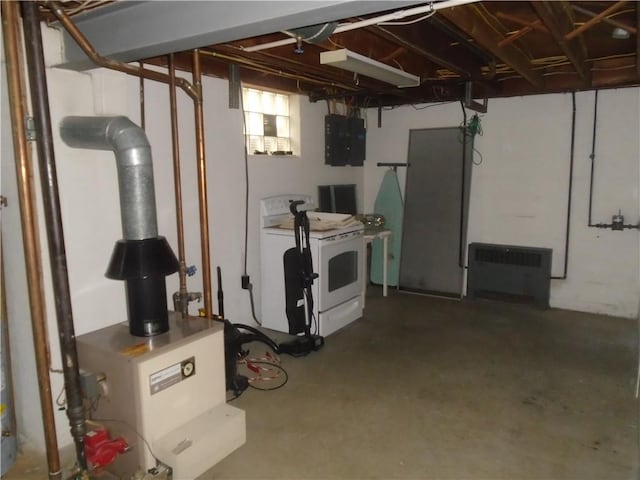 below grade area featuring washer / clothes dryer