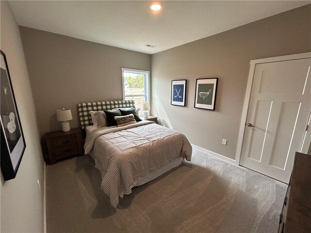 view of carpeted bedroom