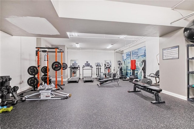 306 4th Ave Unit 501, Downtown Pgh, PA 15222 - gym featuring baseboards