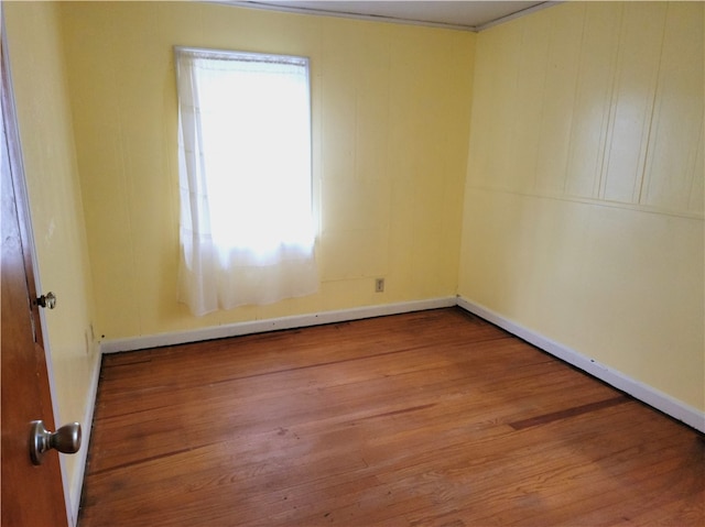 unfurnished room featuring light hardwood / wood-style flooring