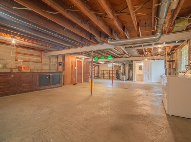 basement with washer and dryer