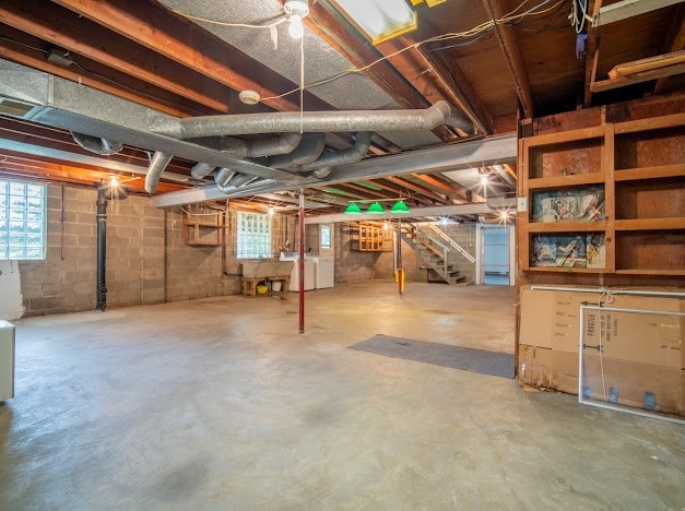 basement with washer / dryer