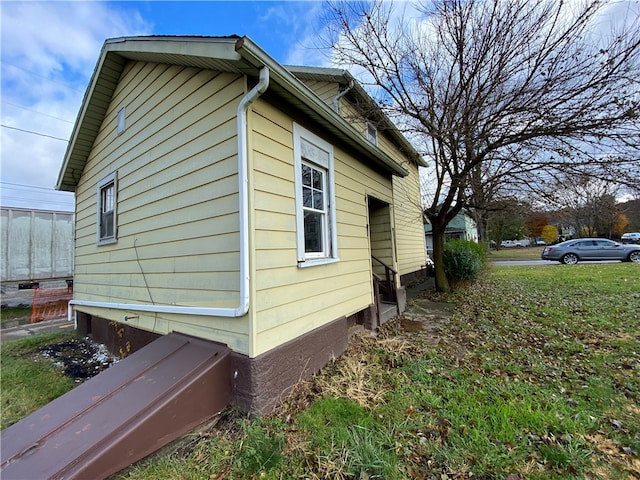 view of home's exterior