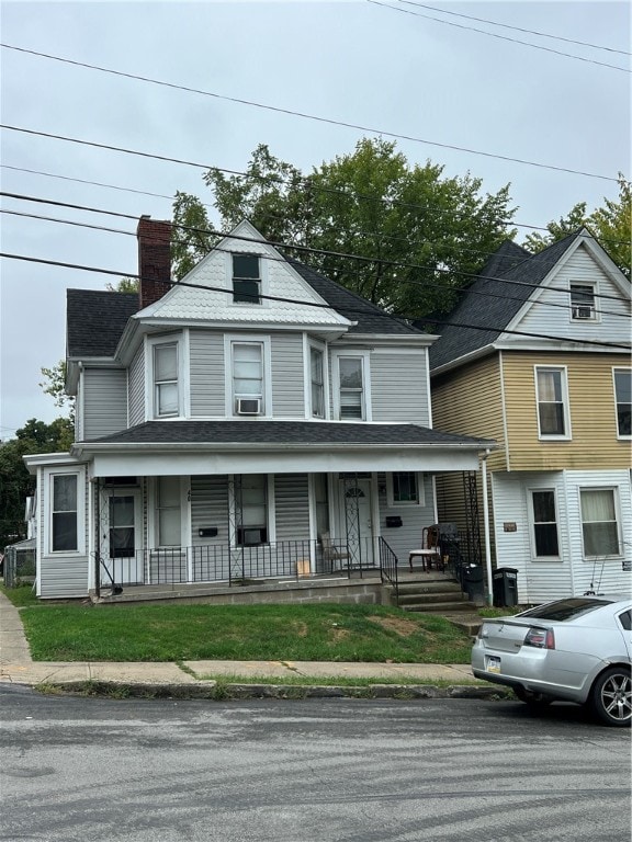 view of front facade featuring covered porch