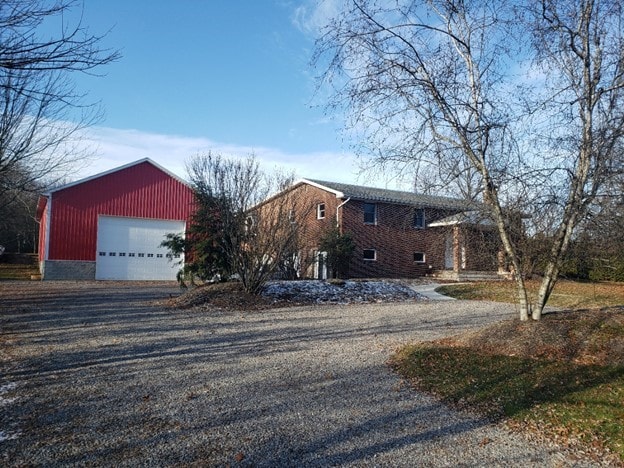 view of front facade