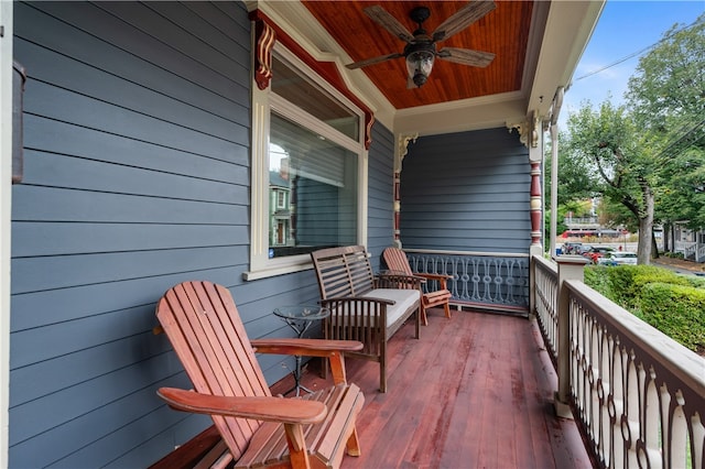 balcony featuring ceiling fan