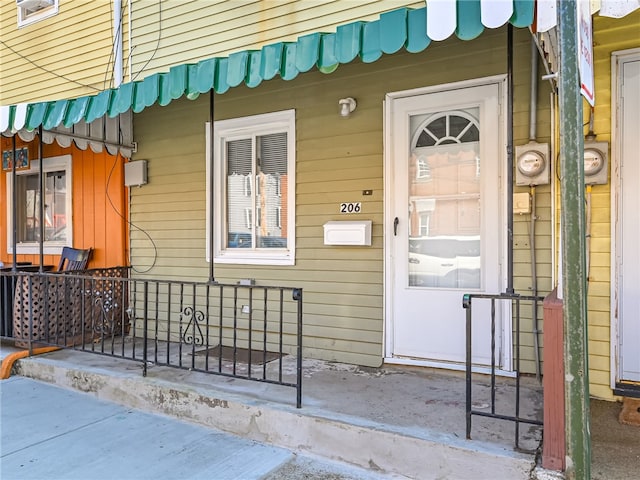 view of entrance to property