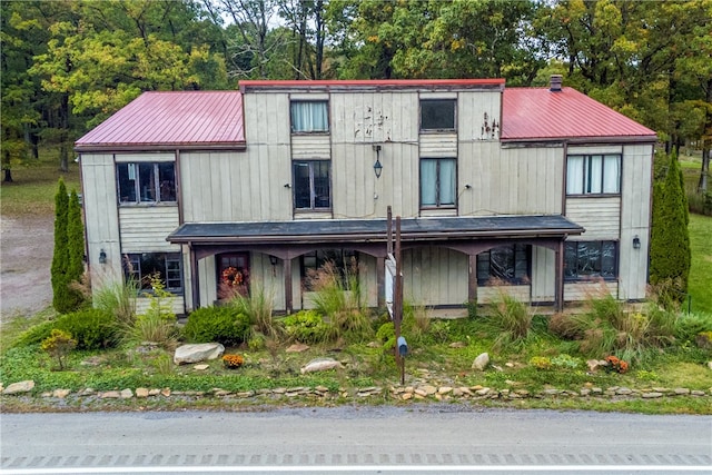 view of front of house