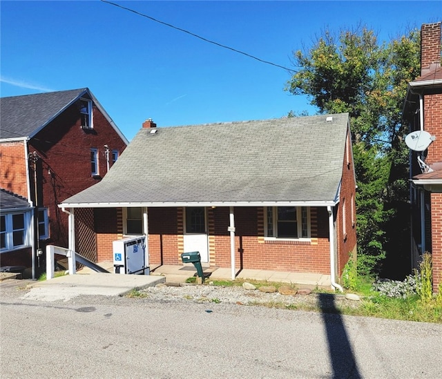 view of front of property with a porch