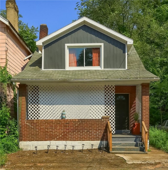 view of front of property