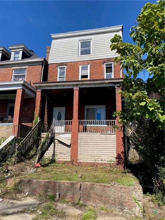 view of front of house featuring covered porch