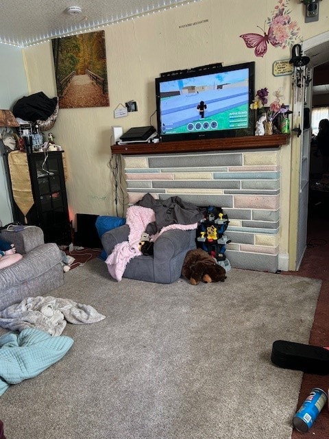 living room featuring carpet floors