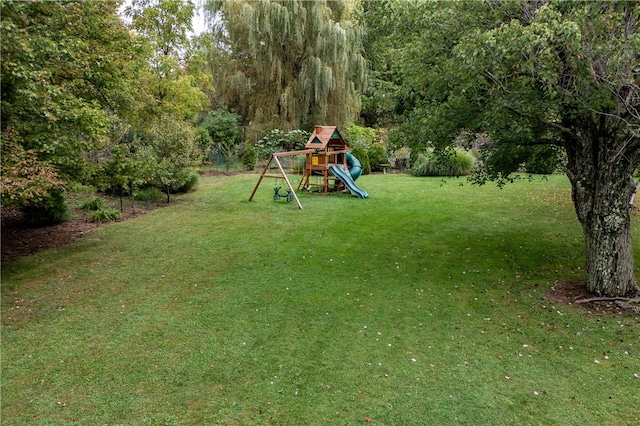 view of yard featuring a playground