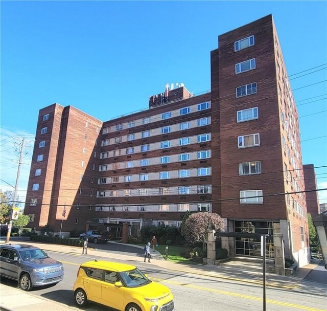 128 N Craig St Unit 703, Oakland, PA 15213 - view of building exterior