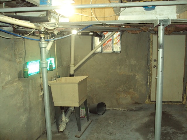 basement featuring sink