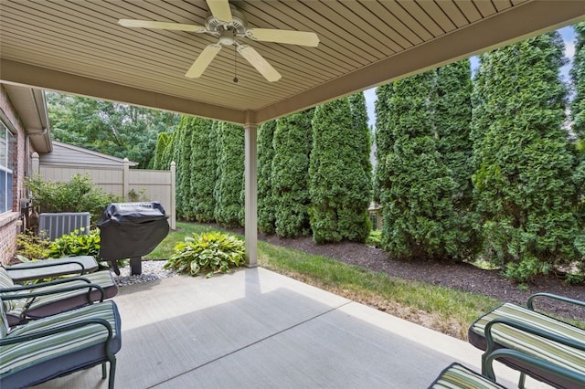 view of patio featuring grilling area and ceiling fan