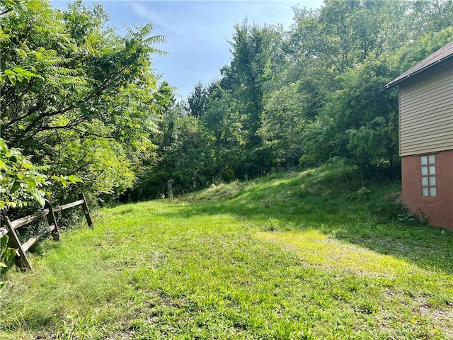 1611 Crawford Rd, North Fayette, PA 15126 - view of yard featuring a wooded view
