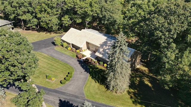 aerial view of property and surrounding area