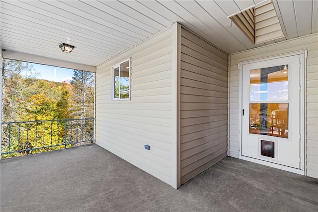 exterior space featuring a balcony