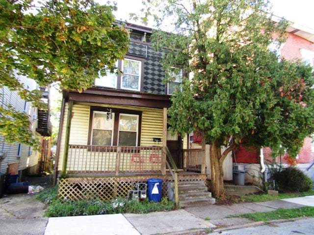 view of front of property with a porch