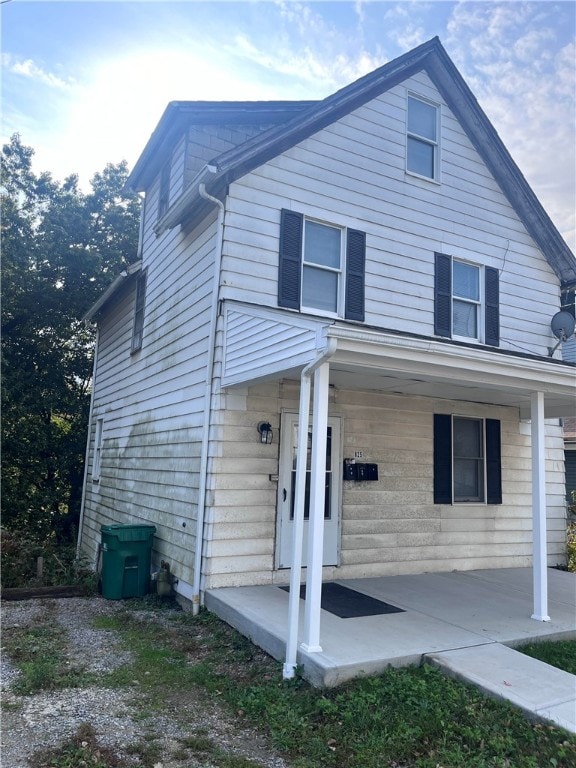 view of front of home