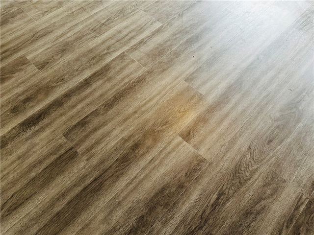 details with hardwood / wood-style flooring