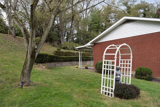 720 Pollard St, Monessen, PA 15062 - view of yard